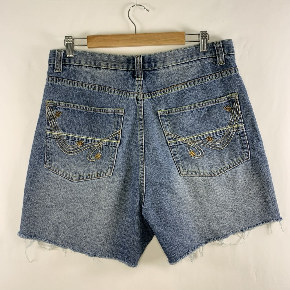 Womens Y2K Embroidered Shorts Size 34 Festival Raw Hem Boho Western 4.5" Inseam